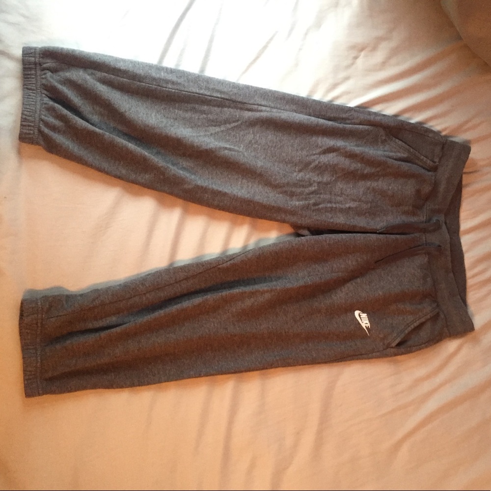 Cropped fleece Nike sweatpants (M)